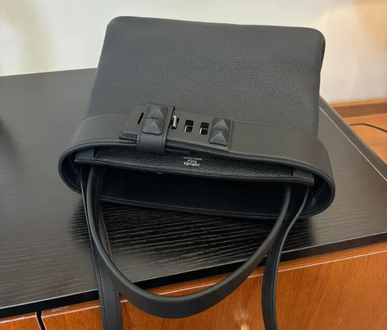 Herms Medor Bag (Top View)