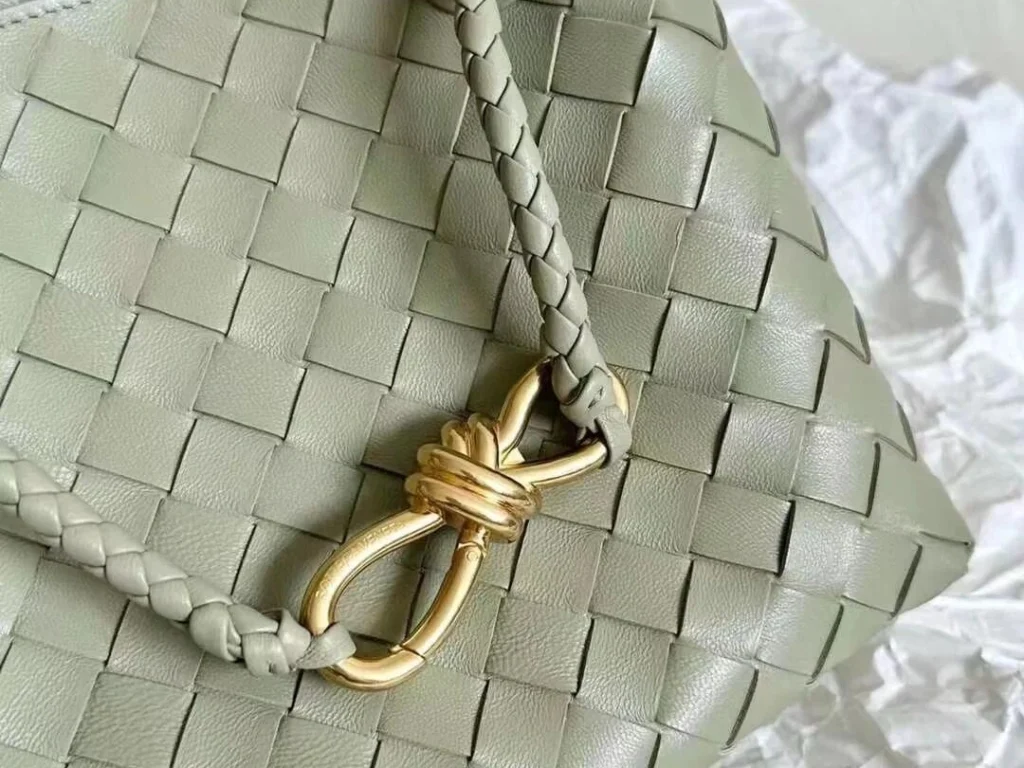 bottega veneta replica 4